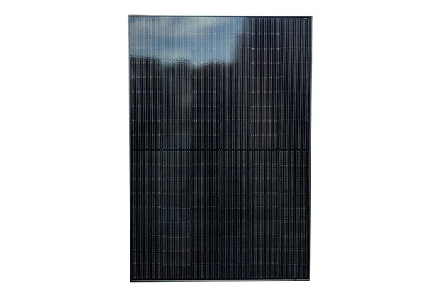 JA Solar JAM54D41-440/LB 440 Wp JA Solar JAM54D41-440/LB 440 Wp